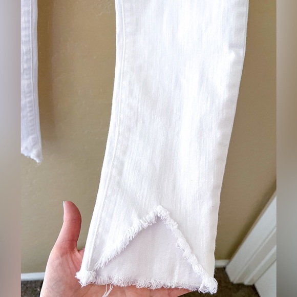 Sofia Vergara White Jeans - Picture 2 of 4